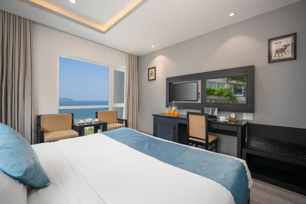 Sea Castle 2 Hotel Дананг Экстерьер фото